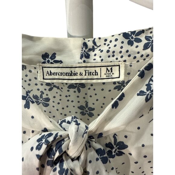 Abercrombie & Fitch Medium White & Blue Floral Ruffle Blouse Pre-Owned EUC - Picture 5 of 7